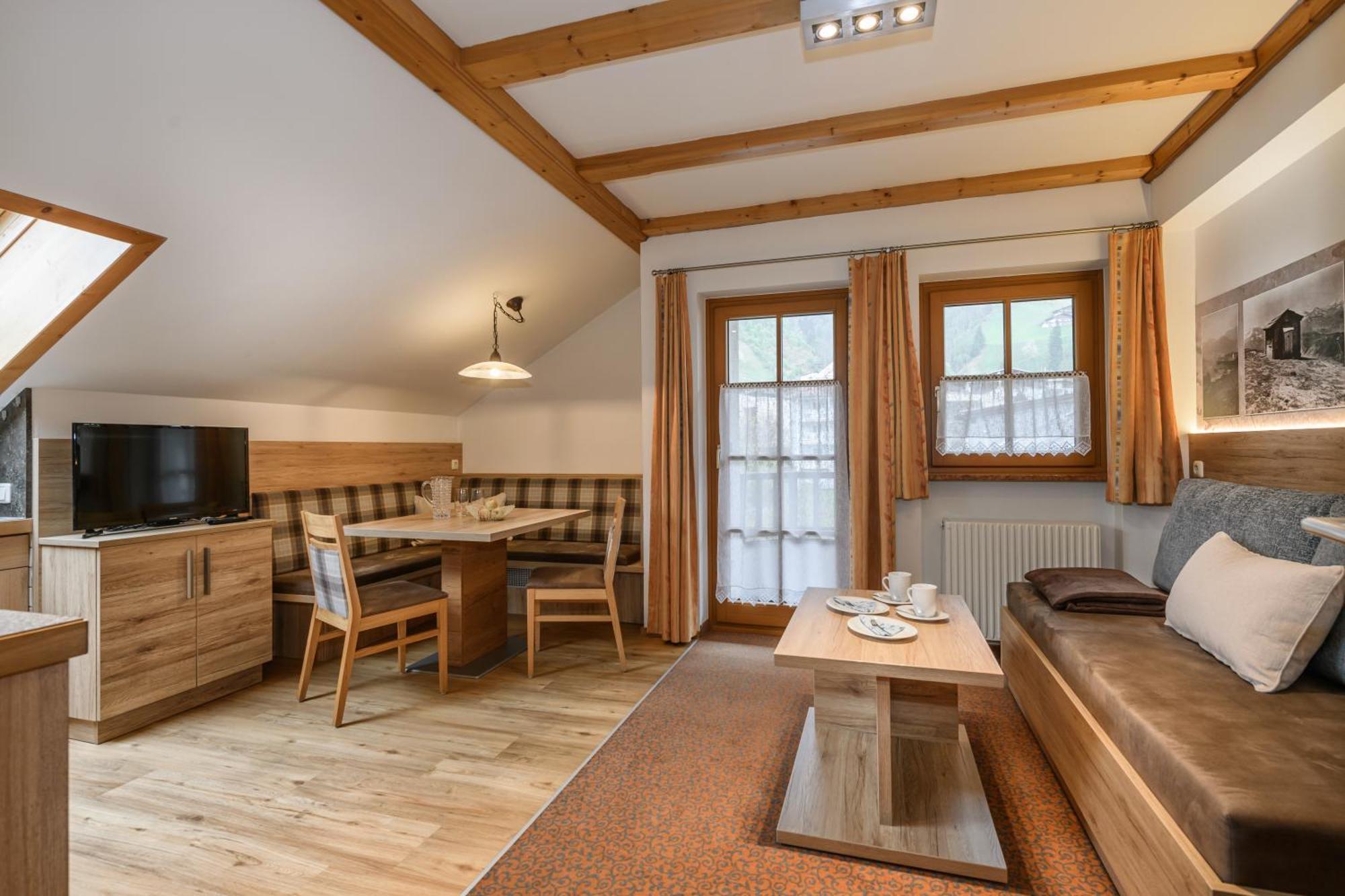 Ferienhaus Birgit - Inklusive Eintritt Alpentherme باد هوفغاستين المظهر الخارجي الصورة